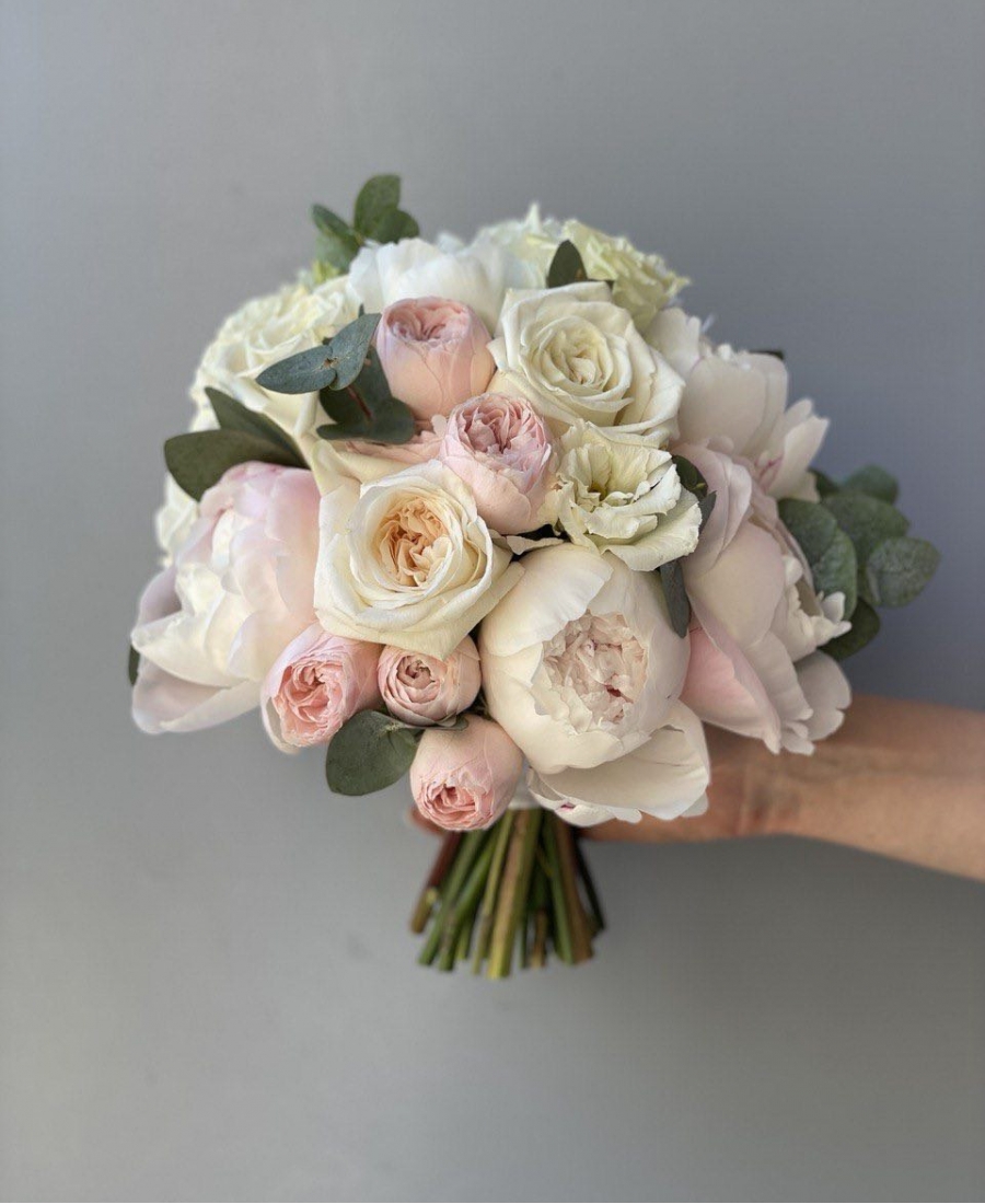 Bridal bouquet LOV 29